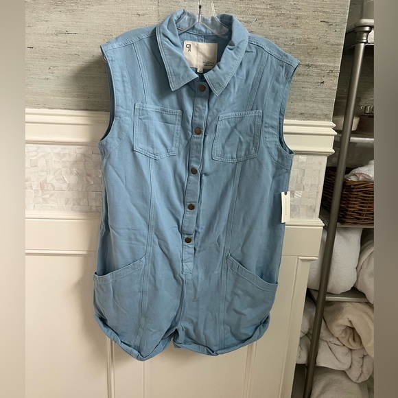 NWT new small Anthropologie pilcro sleeveless collared romper blue shorts - Picture 3 of 17